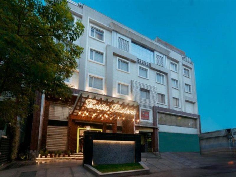 Costa Riviera Hotel Varanasi Esterno foto
