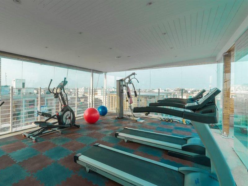 Costa Riviera Hotel Varanasi Esterno foto